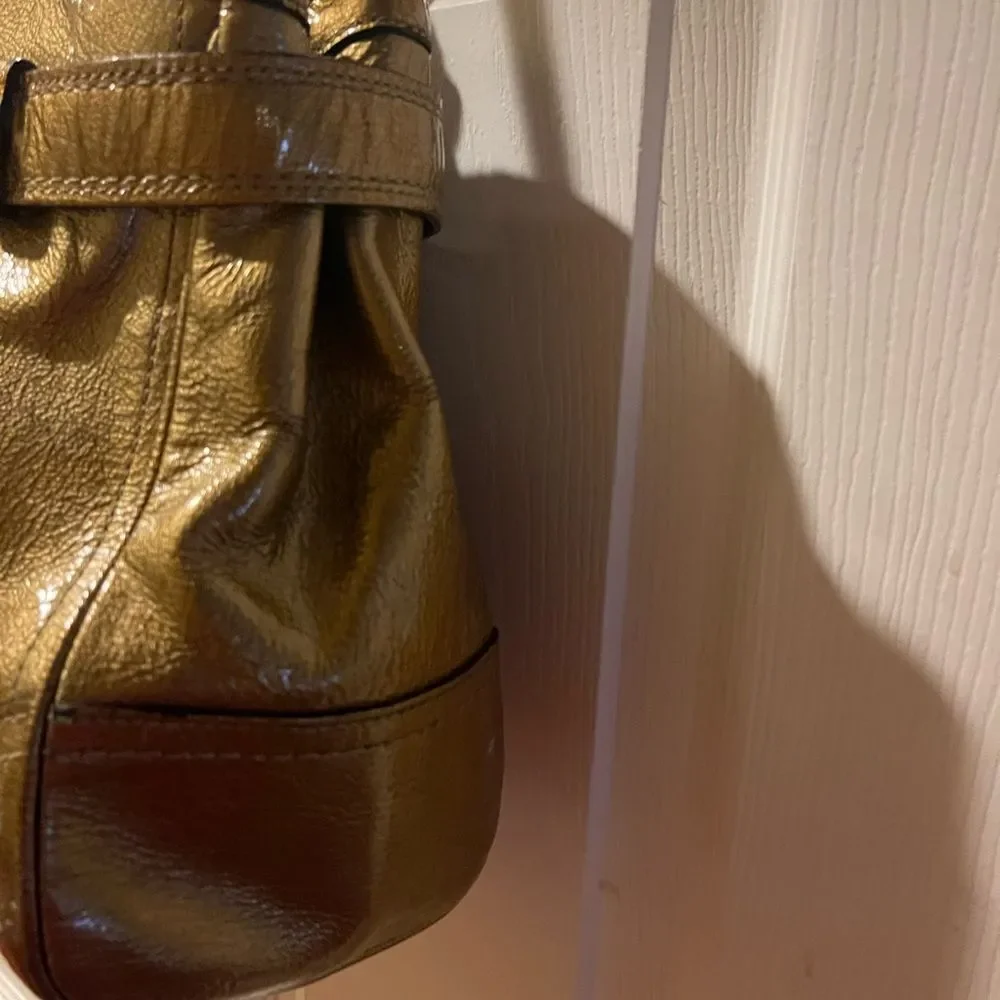 Coach patent leather Metallic Gold Shoulder Bag F15457 with gold tone accents